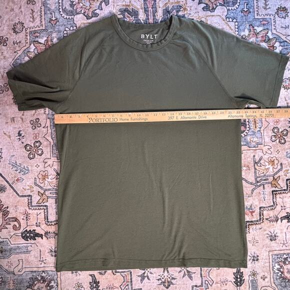 BYLT Premium Crew Neck Men's Shirt Olive Green Athletic Gym T-shirt Size Large - Picture 6 of 6